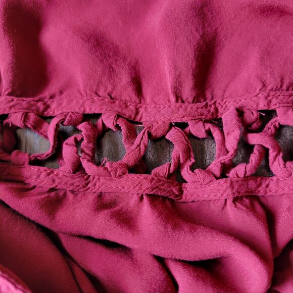 CHOCOLATE U.S.A. Women's Red Long Sleeve Blouse with Lattice Detail on Back Sz M - Picture 6 of 6